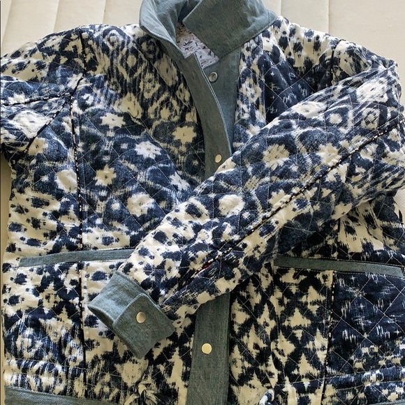 Jacket - Picture 2 of 9